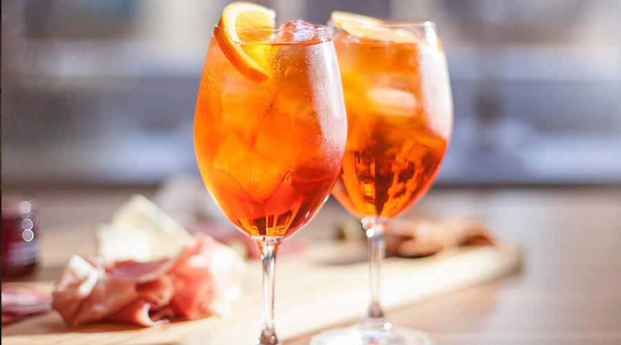 Spritz Aperol Cocktail L Aperitivo Piu Gioioso